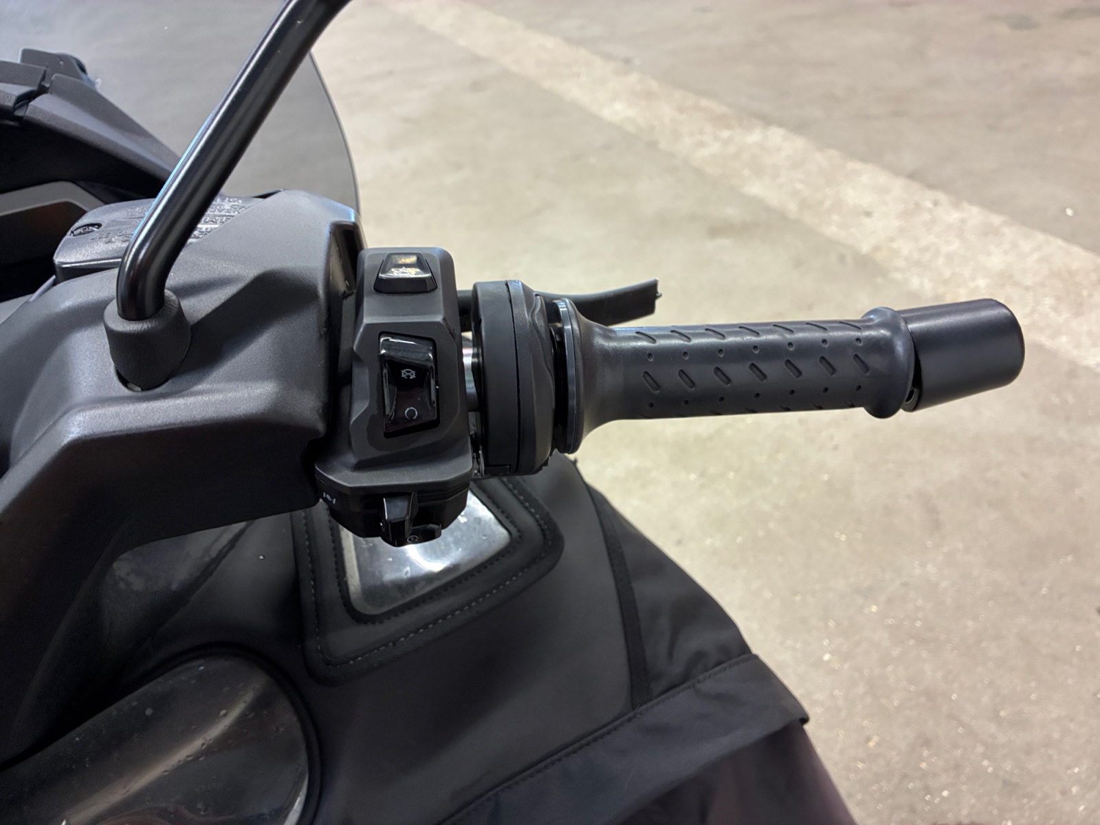 PIAGGIO MP3 530 HPE Exclusive 2024