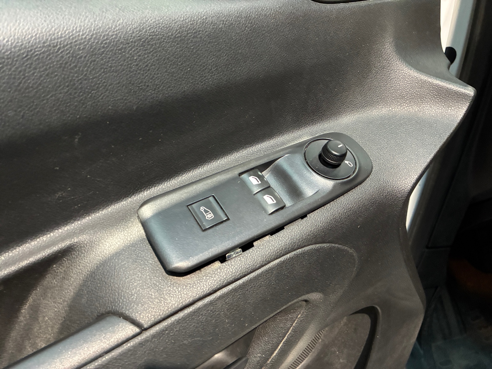 PEUGEOT PARTNER FOURGON STANDARD 650 KG BLUEHDI 100 S&S BVM6 PREMIUM 2022