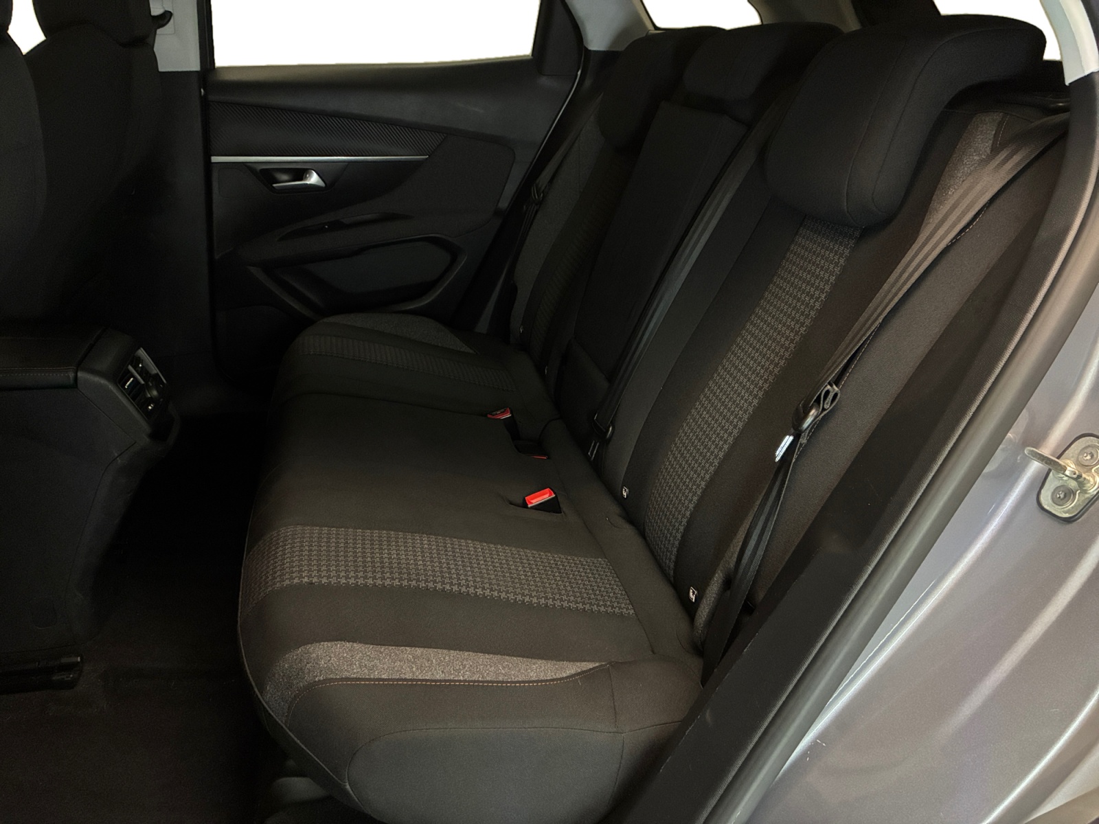 PEUGEOT 3008 1.6 BlueHDi 120ch S&S BVM6 BC Active Business 2018