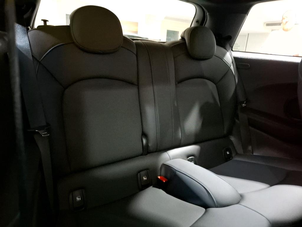 MINI HATCH 3 Portes Cooper 136 ch BVA7 Edition Camden 2023