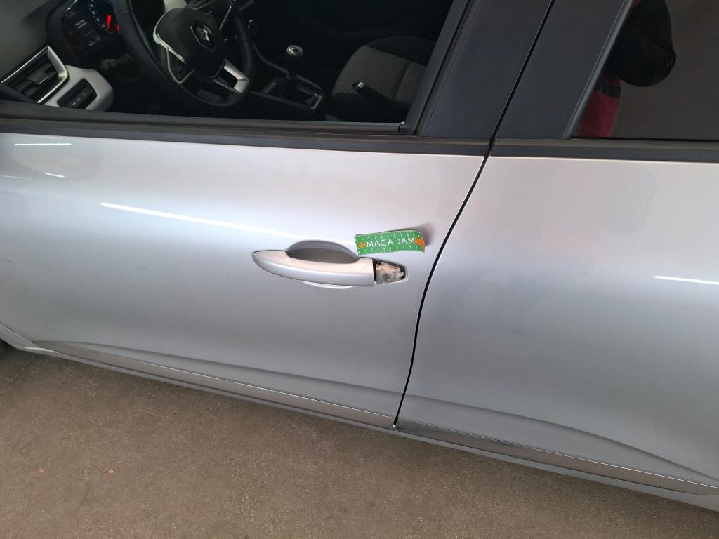 RENAULT CLIO V Blue dCi 100 Evolution 2023