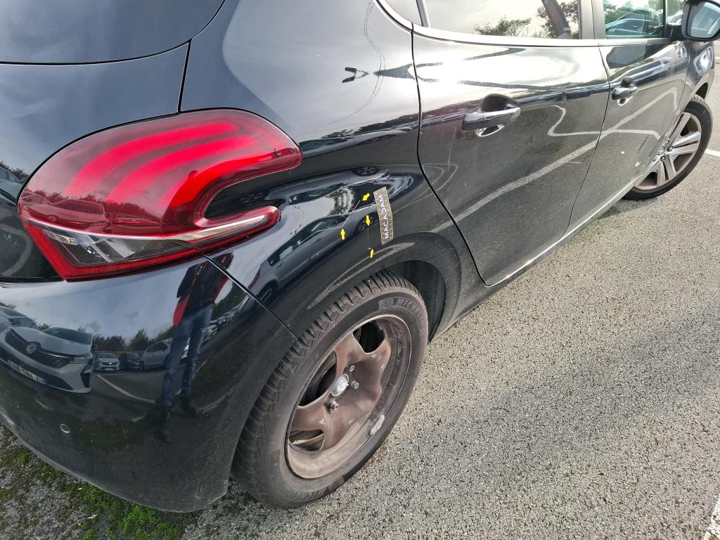 PEUGEOT 208 PureTech 82ch S&S BVM5 Signature 2019