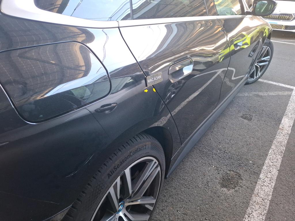BMW i4 G26 eDrive40 340 ch BVA Business Design 2023