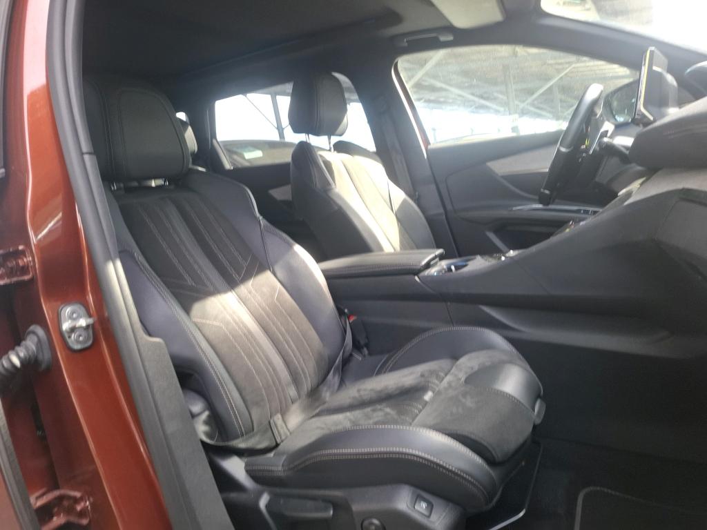 PEUGEOT 5008 PureTech 130ch S&S EAT8 GT Pack 2022