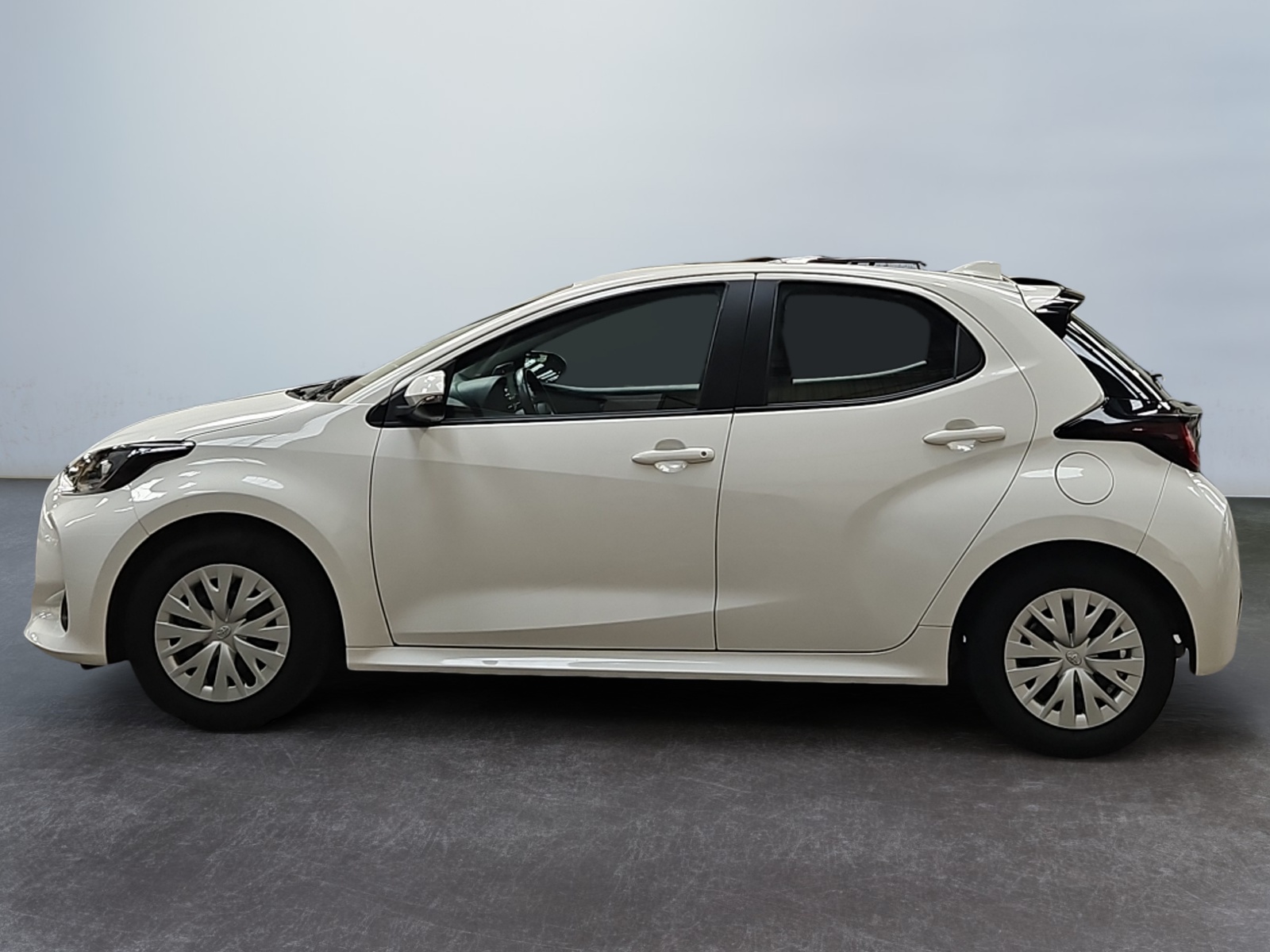 TOYOTA YARIS HYBRIDE 116h Dynamic Business + Beyond Academy 2022