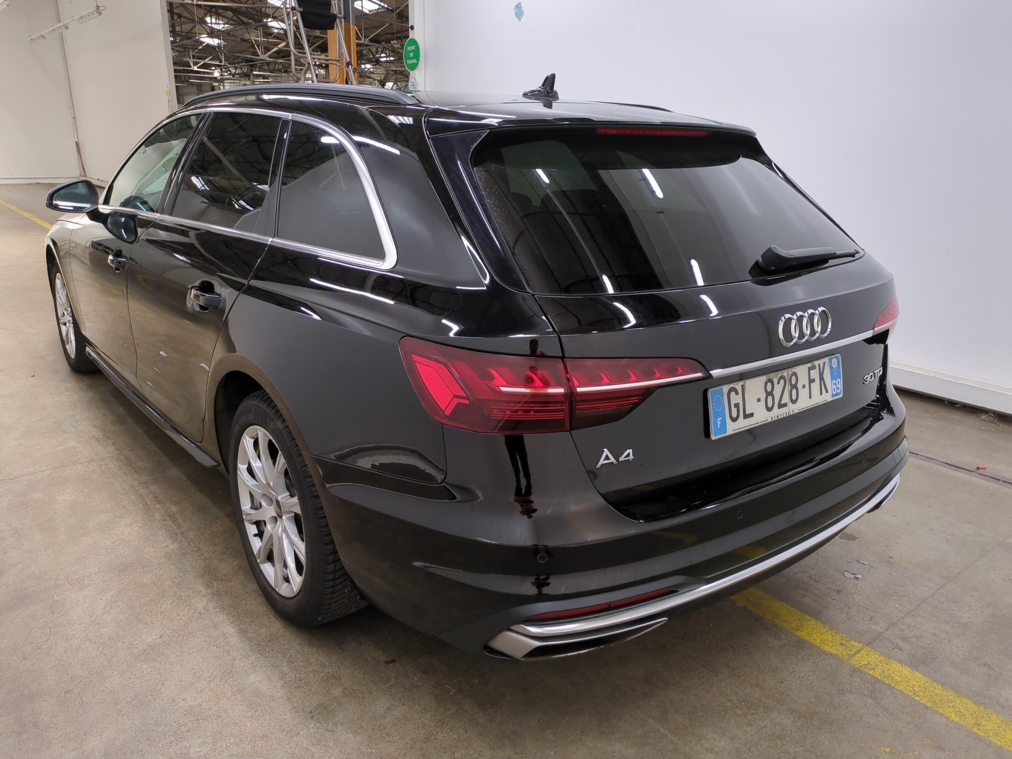 AUDI A4 AVANT 30 TDI 136 S tronic 7 Business Line 2022