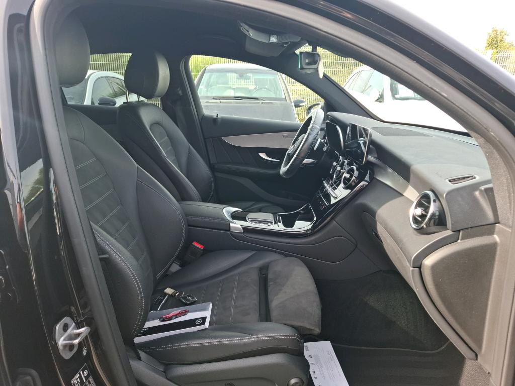 MERCEDES-BENZ MERCEDES CLASSE GLC COUPE Coupé 300 e 9G-Tronic 4Matic AMG Line 2021