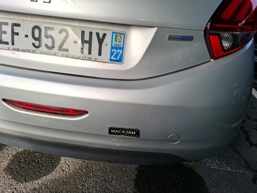 PEUGEOT 208 1.6 BlueHDi 75ch BVM5 Active 2016