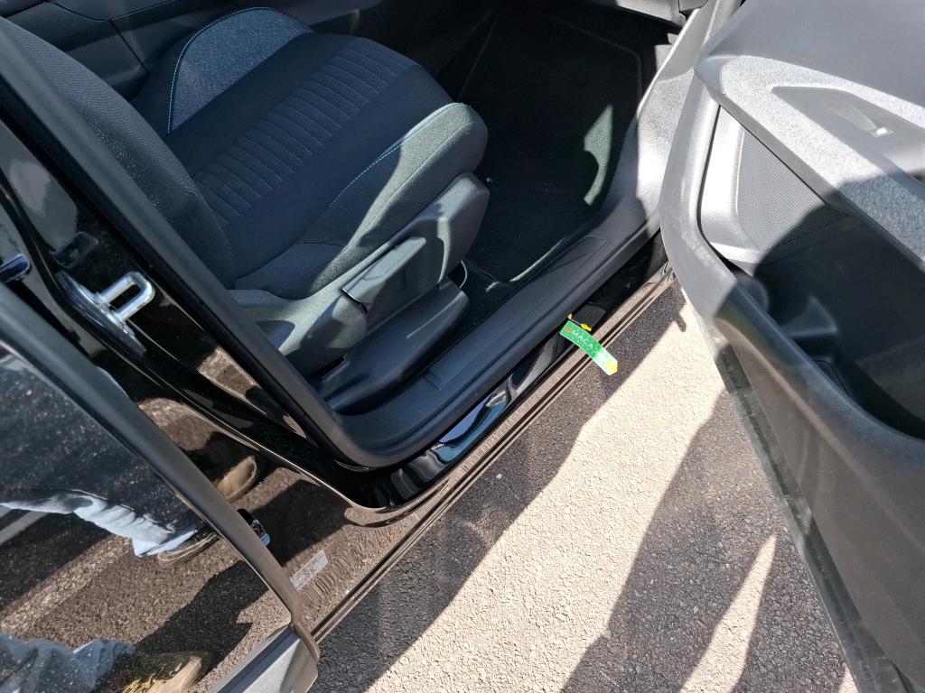 PEUGEOT 3008 PureTech 130ch S&S EAT8 Active Pack 2023