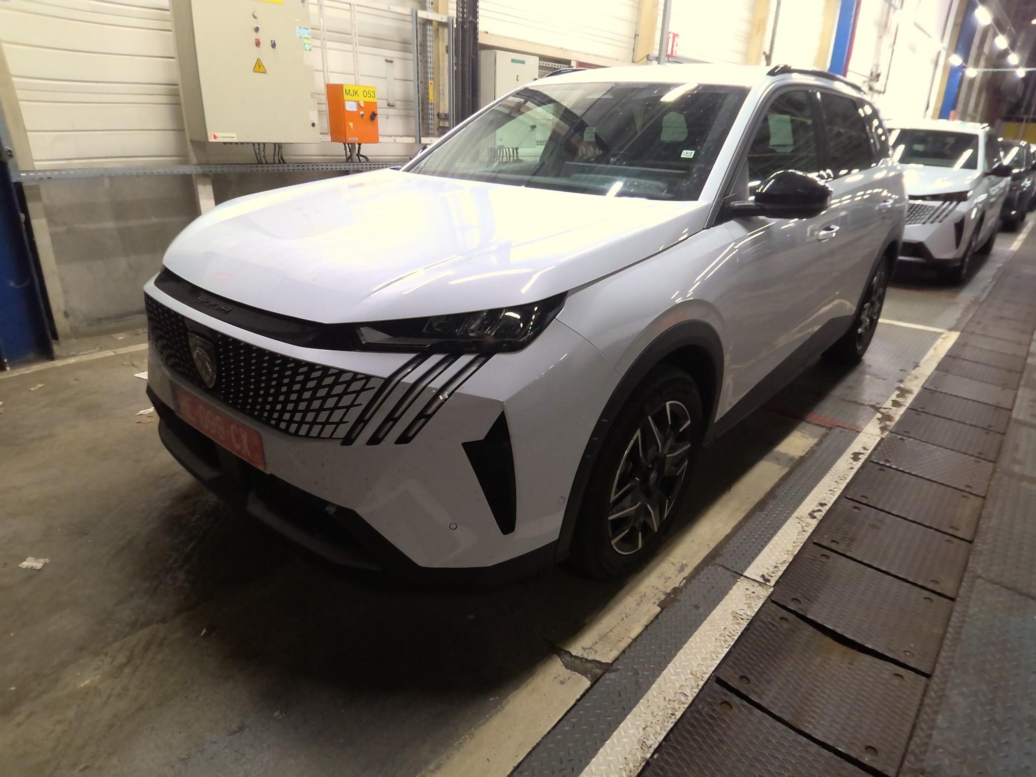 5008 HYBRID