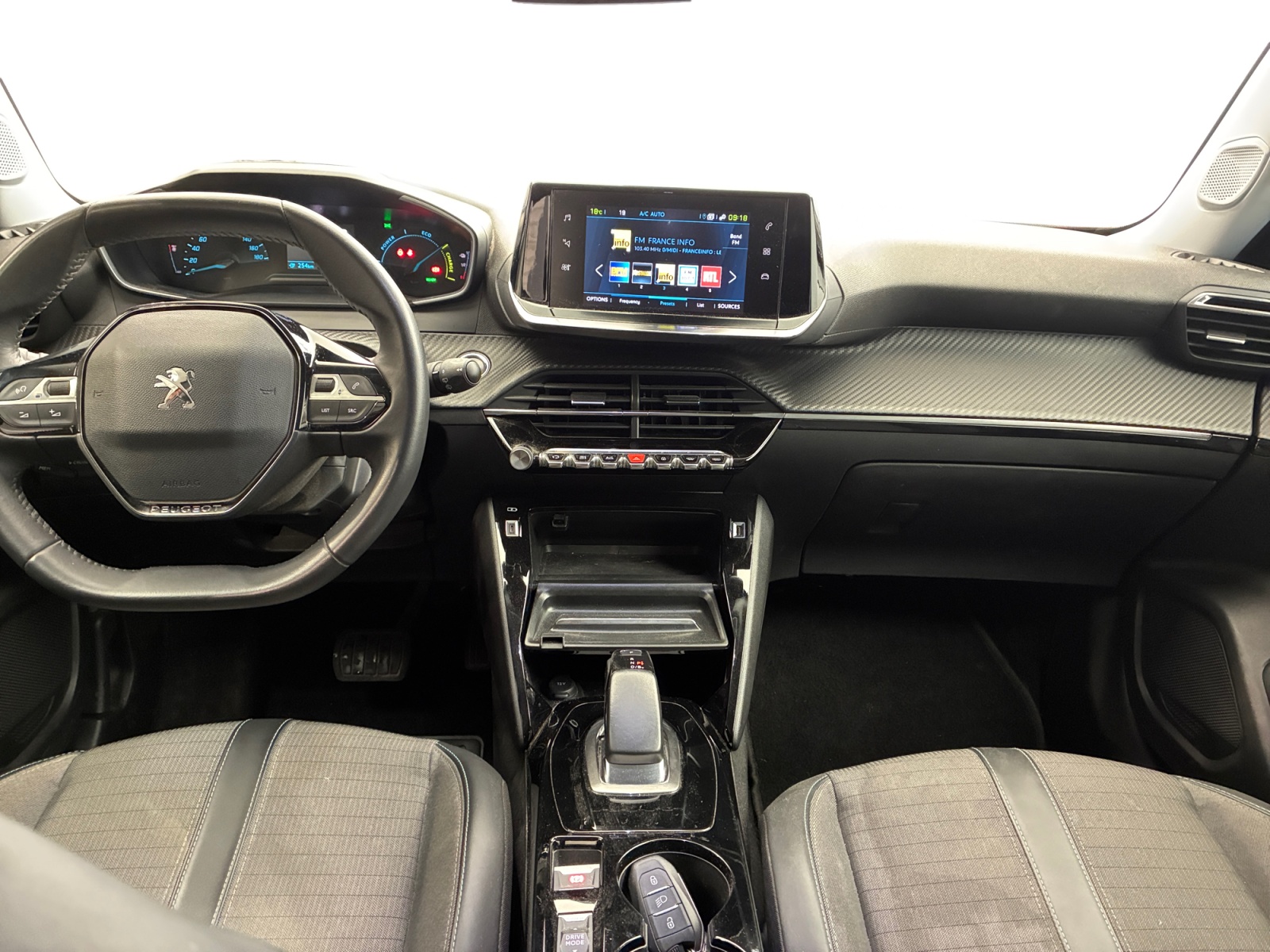 PEUGEOT 2008 Electrique 136 ch Allure 2021