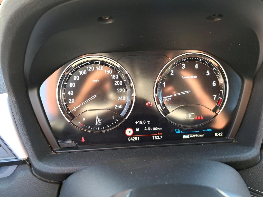 BMW X2. X2 F39 xDrive 25e 220 ch BVA6 Business Design 2022