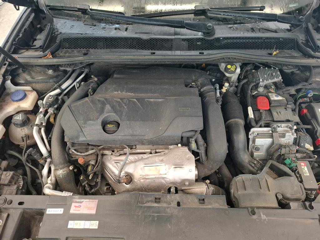 PEUGEOT 508 Hybrid 180 e-EAT8 Allure 2024