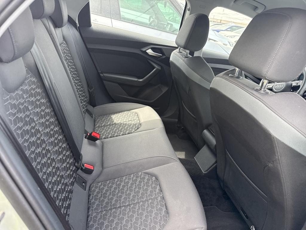 AUDI A1 SPORTBACK 30 TFSI 116 ch BVM6 Design 2025