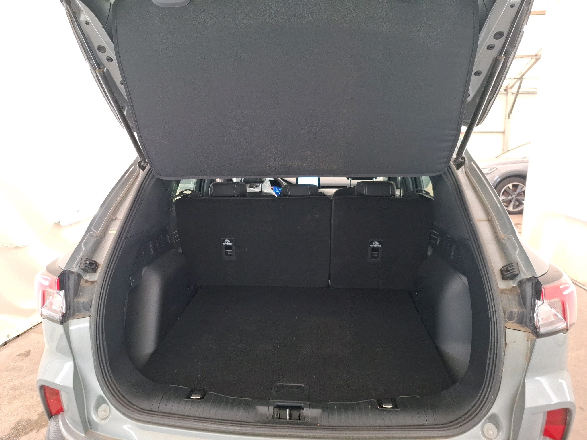 FORD KUGA 2.5 Duratec 190 ch FlexiFuel FHEV E85 Powershift Titanium 2023