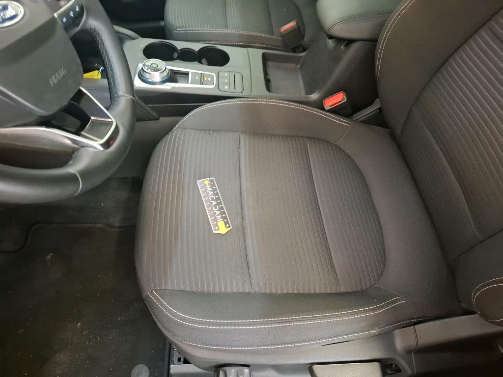 FORD KUGA 1.5 EcoBlue 120 Powershift Titanium 2022