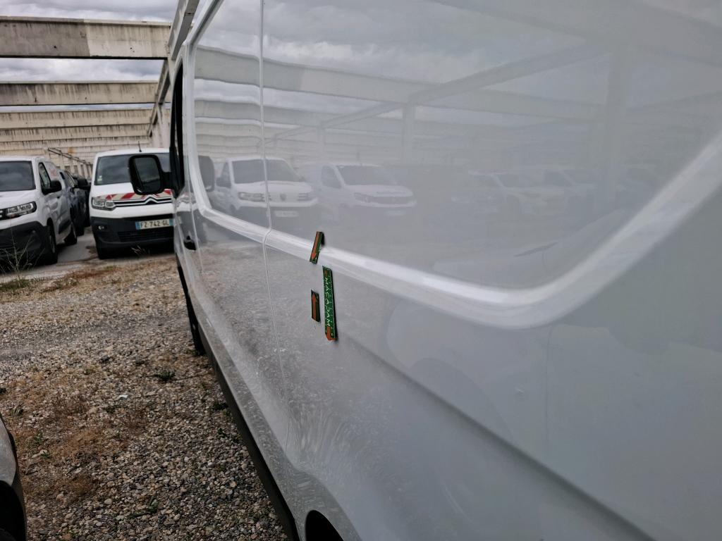 RENAULT TRAFIC FOURGON FGN L1H1 3000 KG BLUE DCI 130 GRAND CONFORT 2023