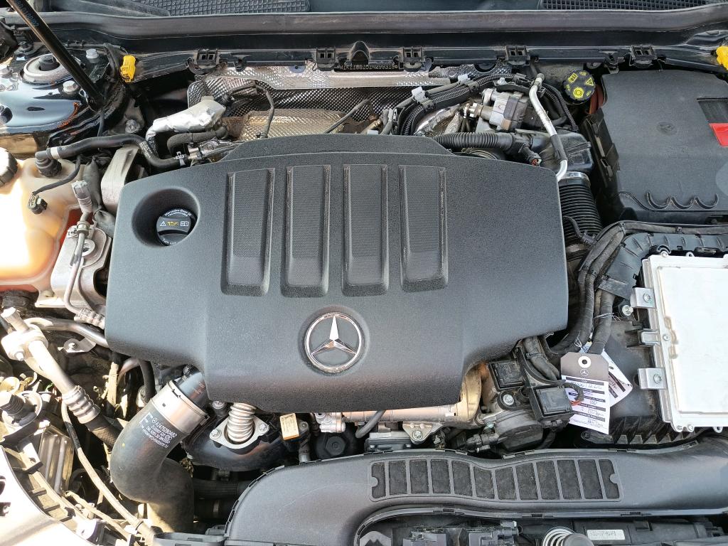 MERCEDES-BENZ MERCEDES CLASSE CLA SHOOTING Brake 180 d 8G-DCT AMG Line 2022