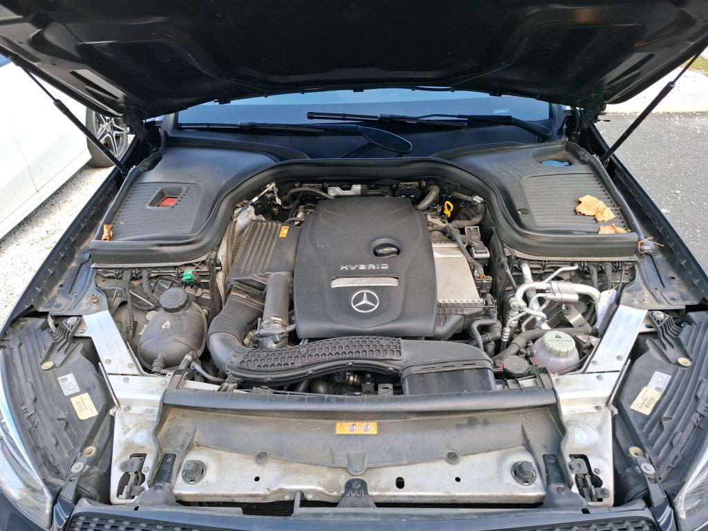 MERCEDES CLASSE GLC COUPE Coupé 300 e 9G-Tronic 4Matic AMG Line 2022