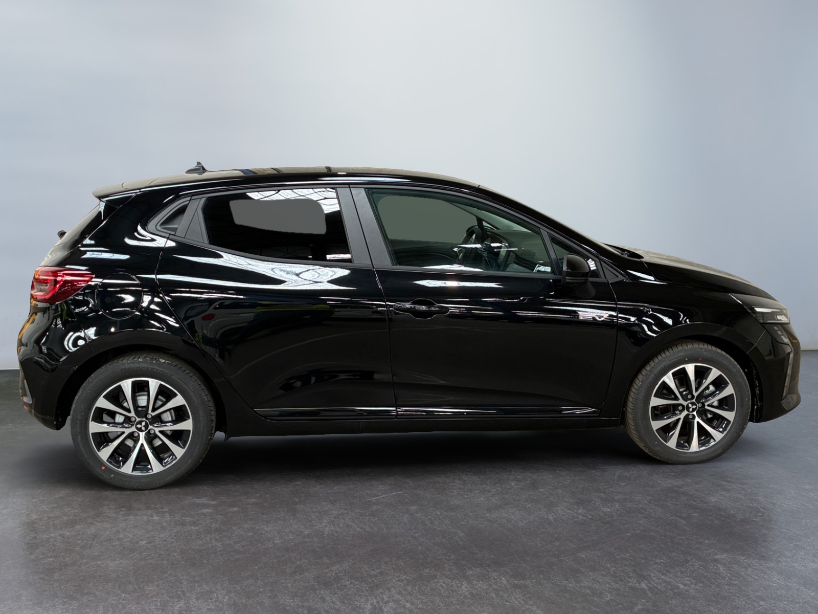 MITSUBISHI COLT 1.6 MPI HEV 143 Invite+ 2026