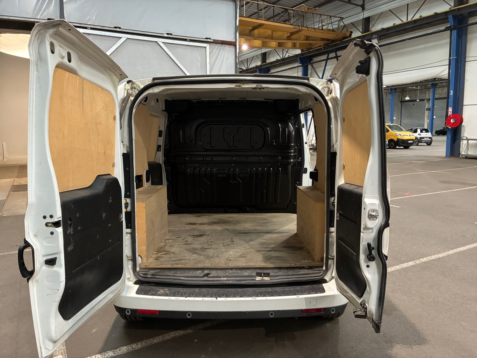 FIAT DOBLO CARGO FT 1.6 MULTIJET 105 PRO LOUNGE 2022