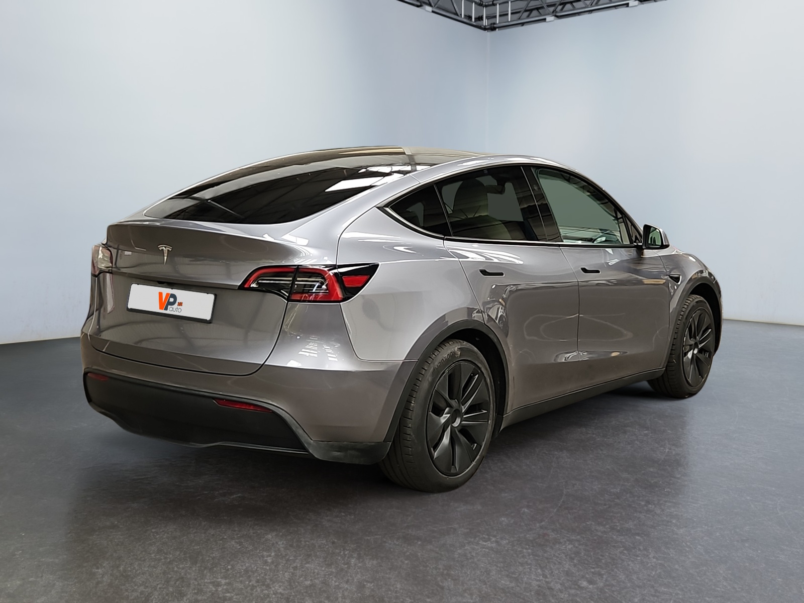 TESLA MODEL Y Standard RWD 2024