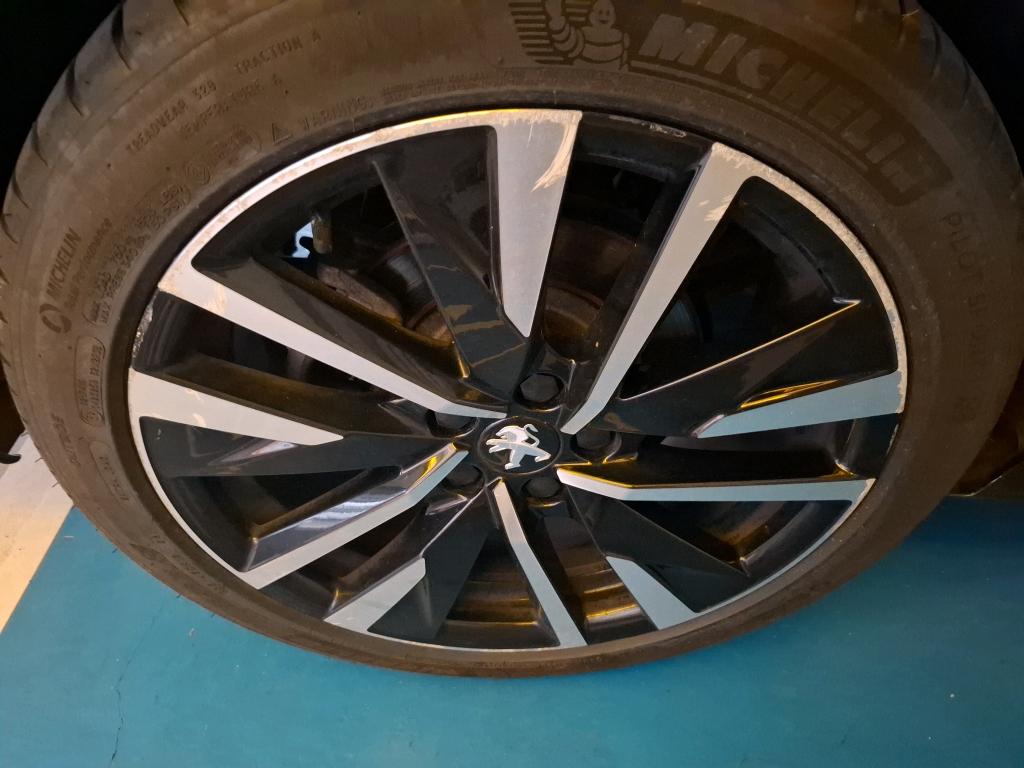 PEUGEOT 508 Hybrid 225 e-EAT8 GT 2022