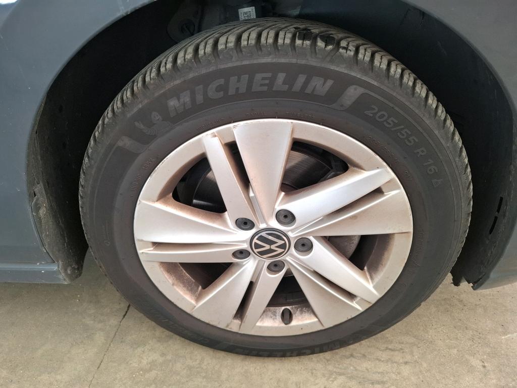 VOLKSWAGEN GOLF 2.0 TDI SCR 116 DSG7 Life Business 2022
