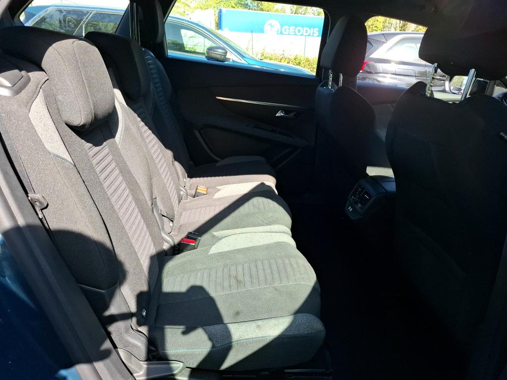 PEUGEOT 5008 Hybrid 136 e-DCS6 Active Pack 2024