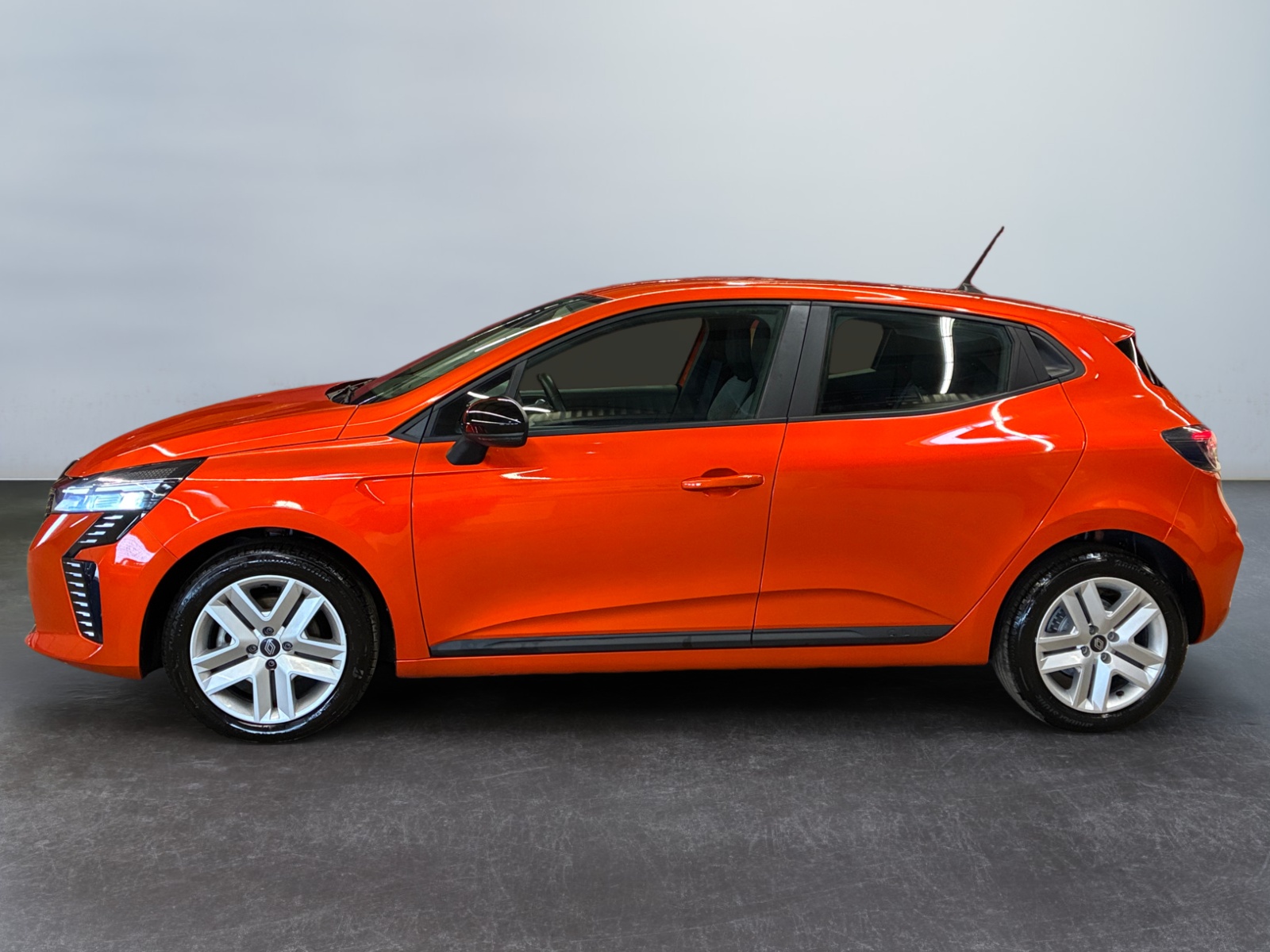 RENAULT CLIO SOCIETE BLUE DCI 100 EVOLUTION REVERSIBLE 2024
