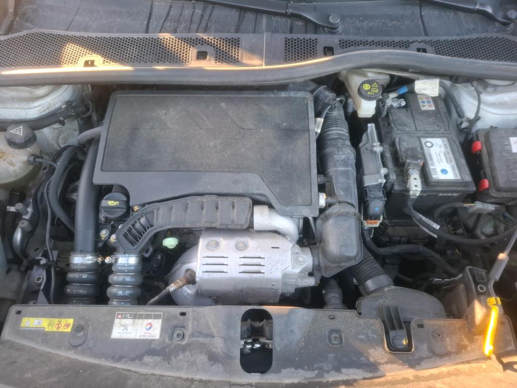 PEUGEOT 2008 PureTech 100 S&S BVM6 Active Pack 2023
