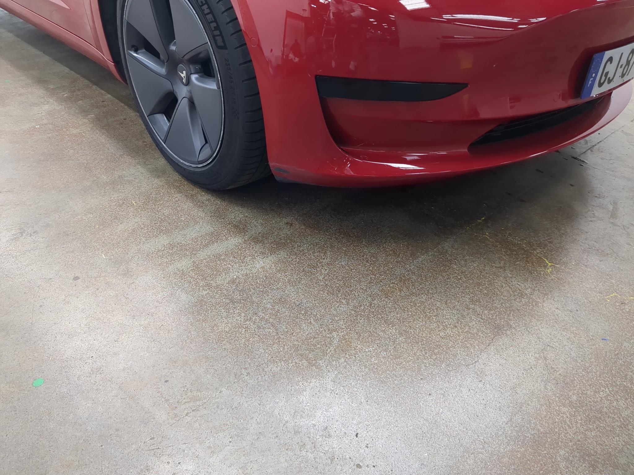 TESLA  2022