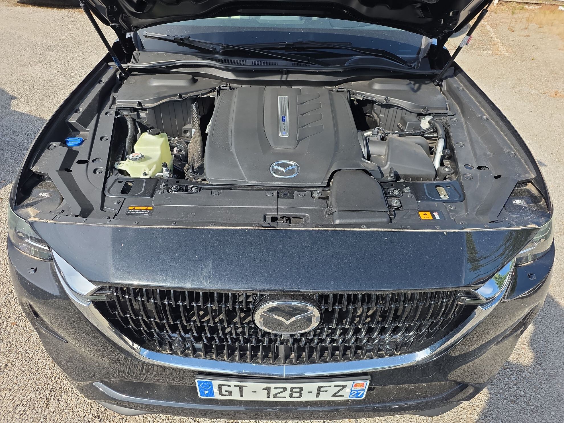 MAZDA CX-60 2023 2.5L e-SKYACTIV PHEV 327 ch 4x4 BVA8 Takumi 2023