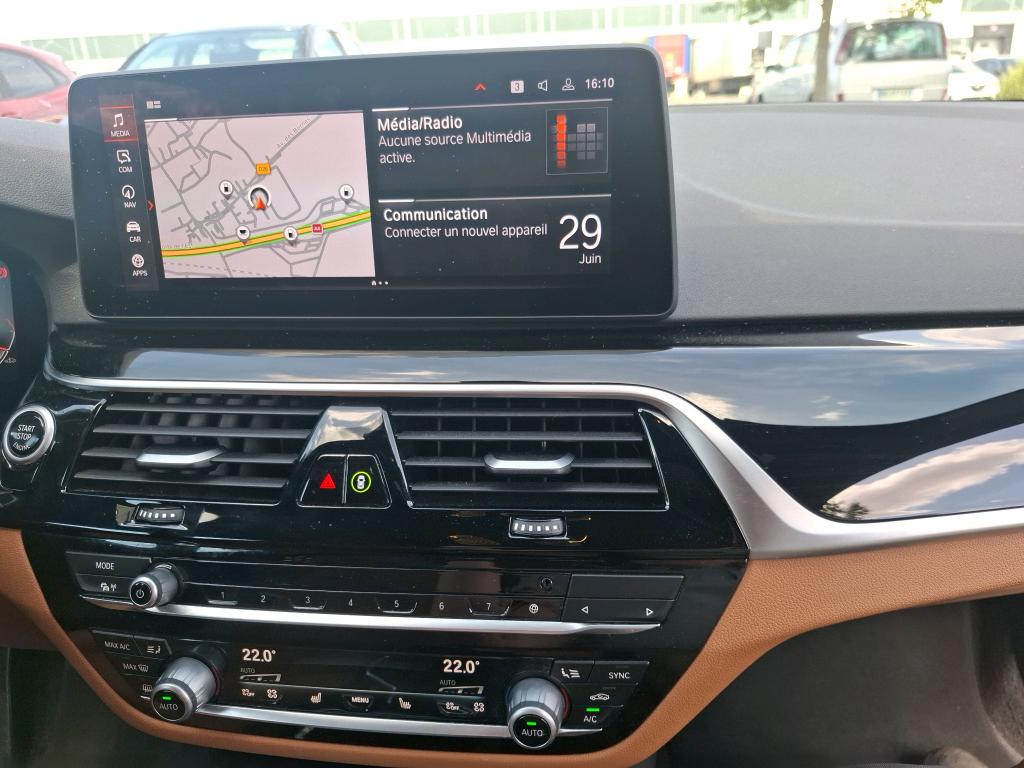 BMW SERIE 5 TOURING G31 LCI (05/2020-02/2024 520i TwinPower Turbo 184 ch BVA8 Lounge 2023