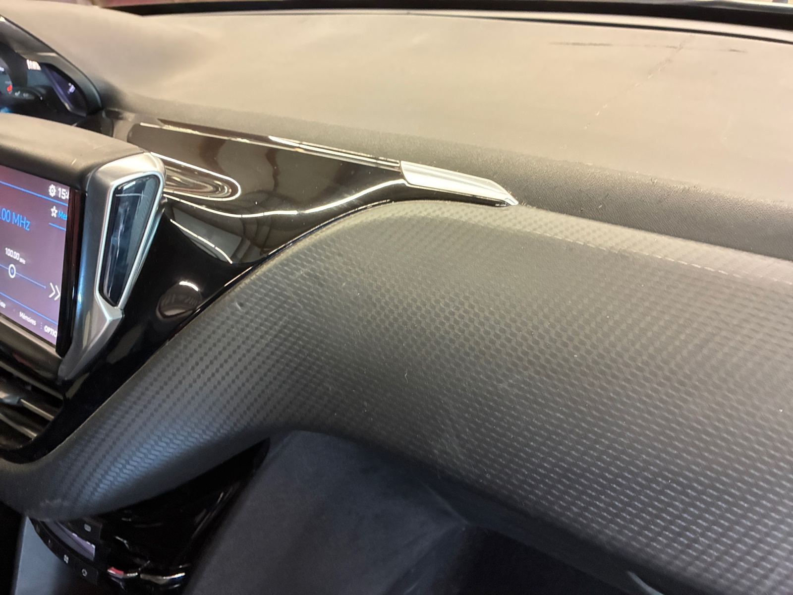 PEUGEOT 2008 BlueHDi 100ch BVM6 Style 2019