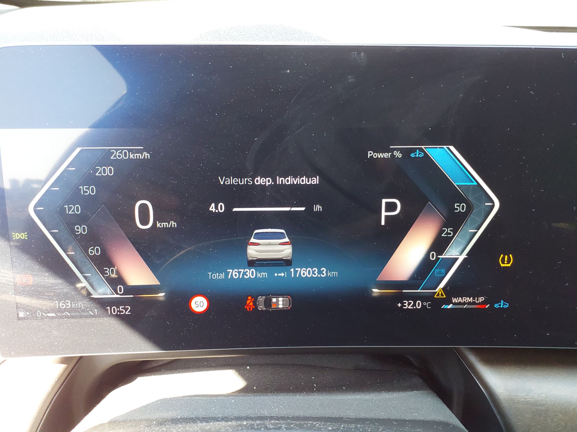 BMW SERIE 2 ACTIVE TOURER 218i 136 ch DKG7 Luxury 2024