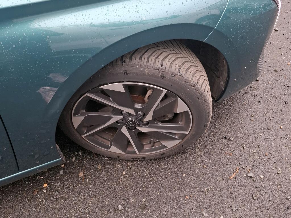 PEUGEOT 308 SW BlueHDi 130ch S&S EAT8 Allure Pack 2022