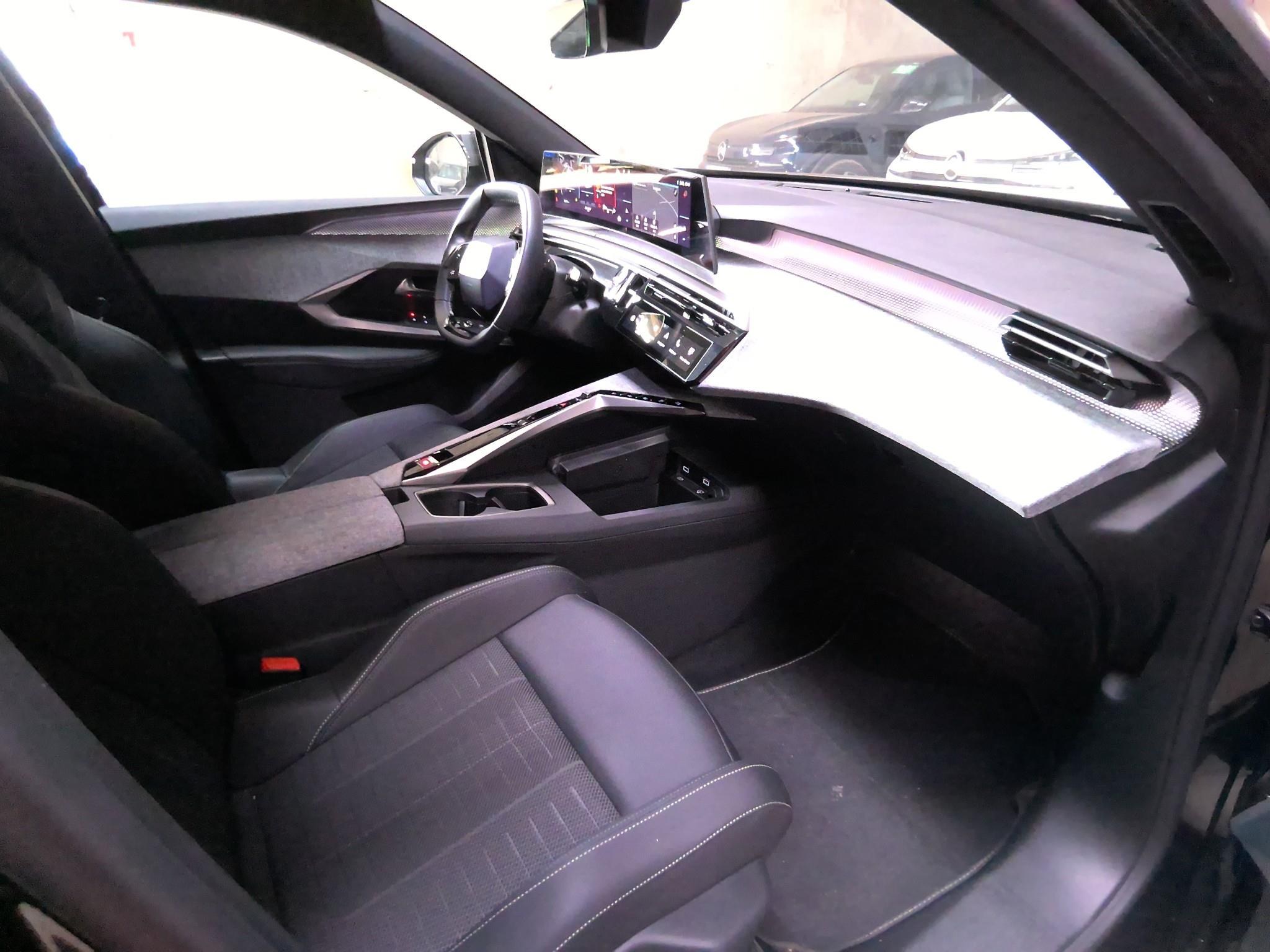 PEUGEOT 5008 Hybrid 145 ch e-DCS6 GT 2025