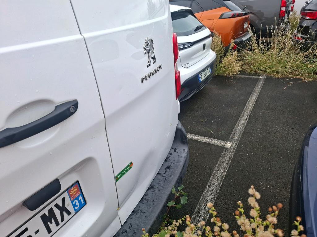 PEUGEOT EXPERT FOURGON FGN TOLE STANDARD 1.5 BLUEHDI 120 S&S BVM6 PREMIUM 2022