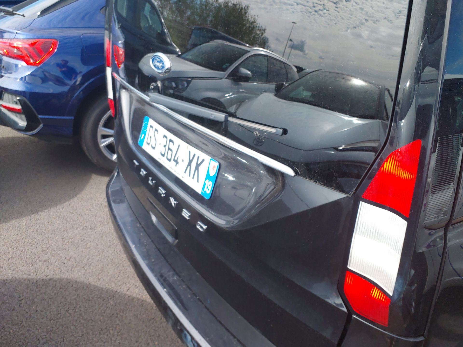 FORD Grand Tourneo 2,0 ECOBLUE 102 CV BVM TITANIUM 2023