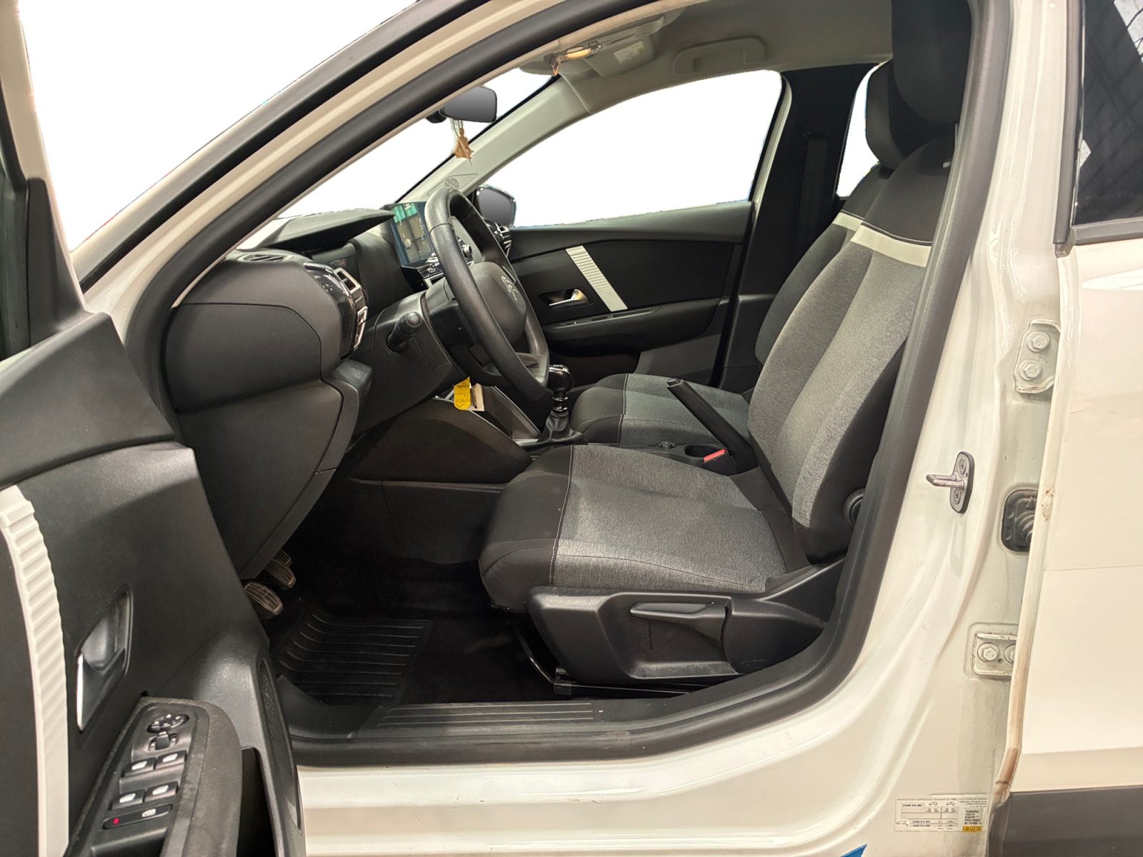 CITROEN C4 SOCIETE PURETECH 100 S&S BVM6 LIVE PACK BUSINESS R 2023