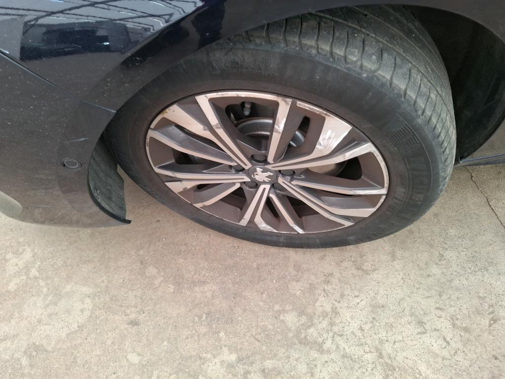 PEUGEOT 508 Hybrid 225 e-EAT8 Allure Pack 2022