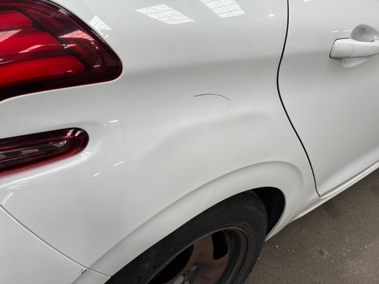 PEUGEOT 208 Style PureTech 82 BVM5 5 ptes 2017