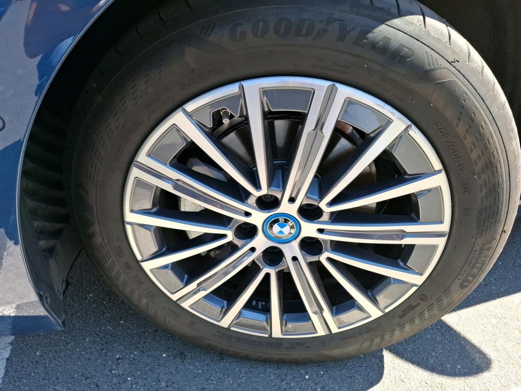 BMW SERIE 2 ACTIVE TOURER 225e xDrive 245 ch DKG7 Luxury 2023