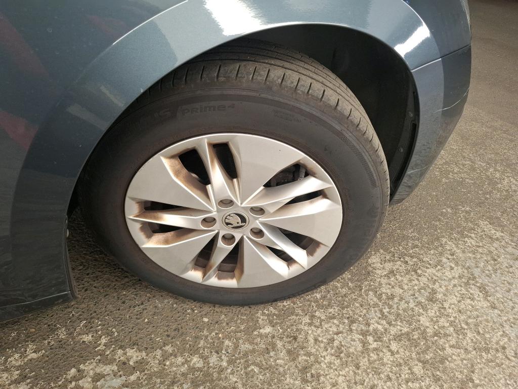 SKODA OCTAVIA COMBI 2.0 TDI 150 ch DSG7 Business 2021