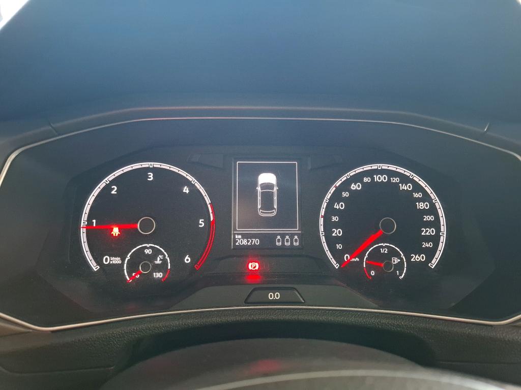 VOLKSWAGEN T-ROC BUSINESS 2.0 TDI 150 Start/Stop DSG7 Lounge 2021