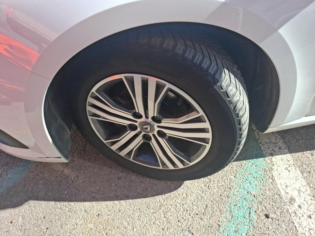 RENAULT MÉGANE MEGANE IV Berline Blue dCi 115 Evolution 2023