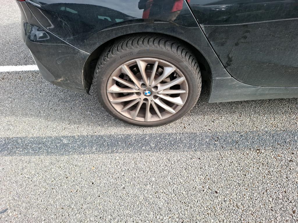 BMW SERIE 1 F40 116d 116 ch Business Design 2022