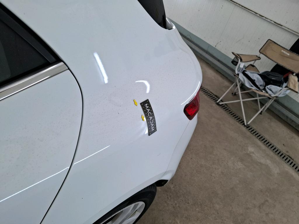 RENAULT MÉGANE MEGANE IV BERLINE Blue dCi 115 EDC Business 2019