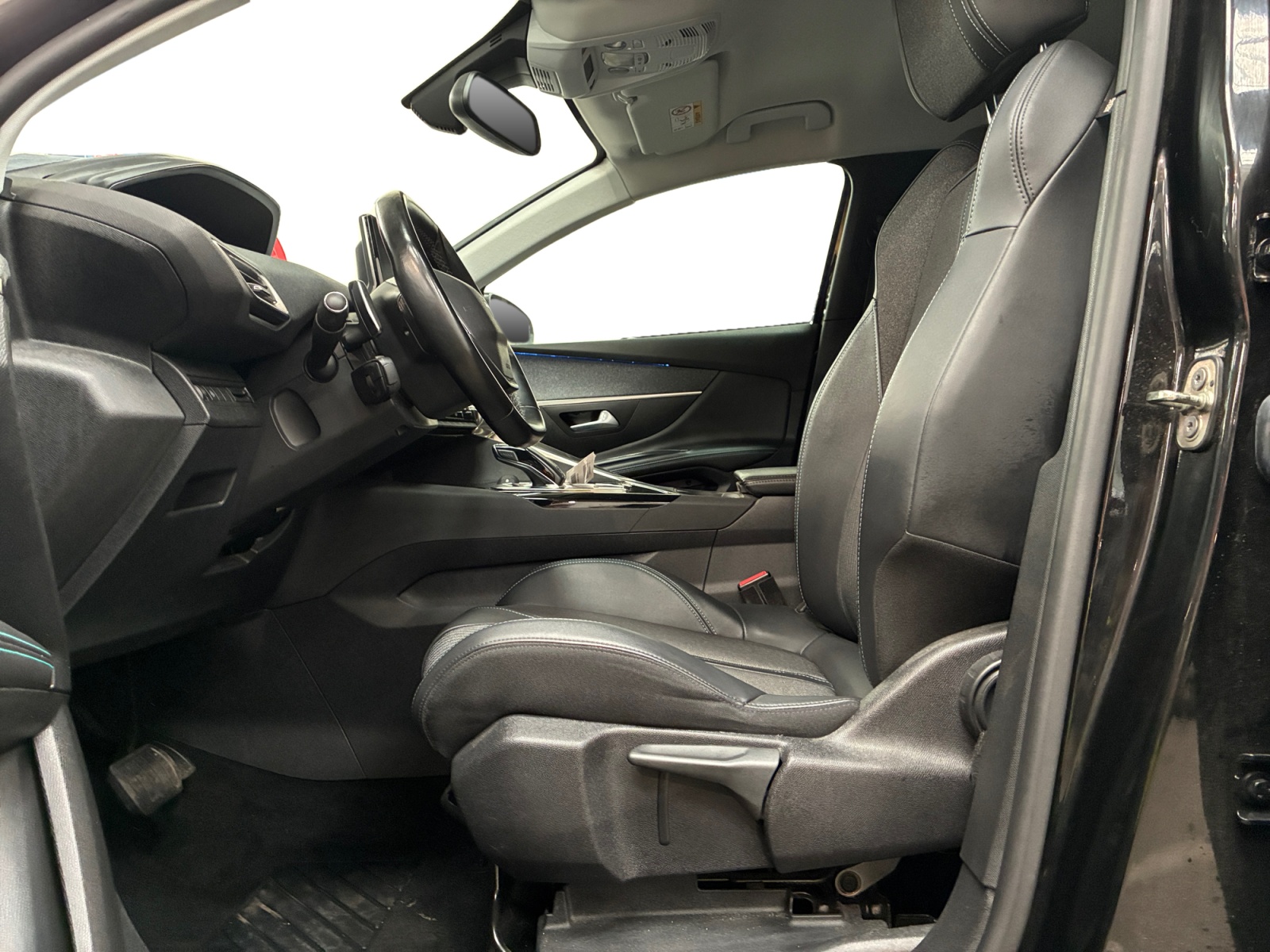 PEUGEOT 5008 PureTech 130ch S&S EAT8 Allure Pack 7 places 2022